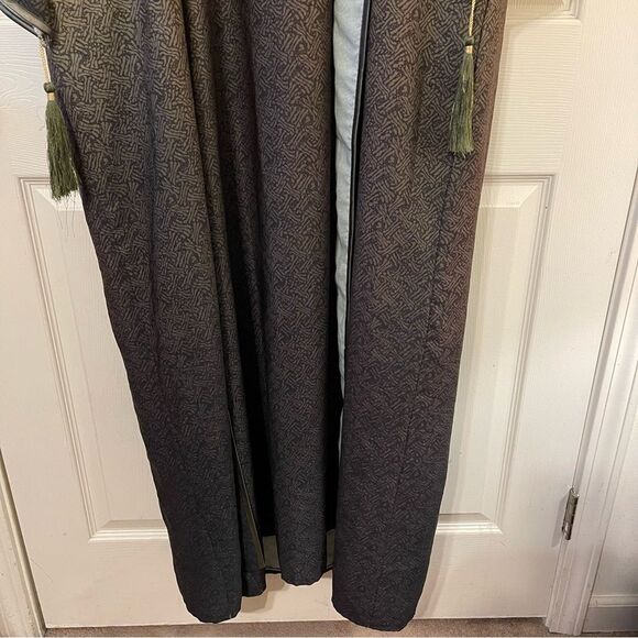 Embellished Brown and Green kaftan Dress with matching Duster - Picture 3 of 11